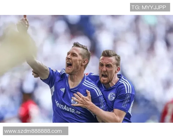 沙尔克04两连败！汉诺威96逆袭，重挫实力强劲对手